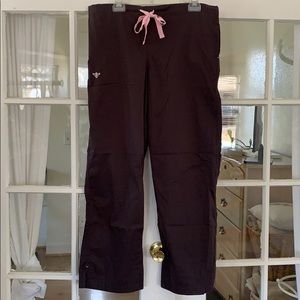 Soft and comfortable scrub pants